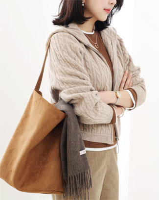 D ·Î¿ì ¹Ìµð¾ö ½º¿þÀÌµå ¹öÄÏ ¼ñ´õ¹é (2color)*ºÎµå·´°í µû¶æÇÑ ½º¿þÀ̵å Áú°¨ÀÇ ¼ÒÀç°¡ °í±Þ½º·¯¿ì¸ç,  ÀÚ¿¬½º·´°Ô ¶³¾îÁö´Â ¹öŶ¹é ½¦ÀÔÀÌ ¸Ú½º·´½À´Ï´Ù.