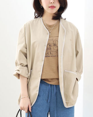 ������ ���ϵ� ��ư ��� ���� (2color)*�ʿ������� �Դ� ���� /�����ο� ���������� ����� ����/��� ��� (Drop Shoulder/����Ʈ ��ư�� ���̿� ���� / ����� ��ī�� �����ο� ��ũ���κ��� �شܱ��� �̾��� ������ ����� ������  ����Ʈ